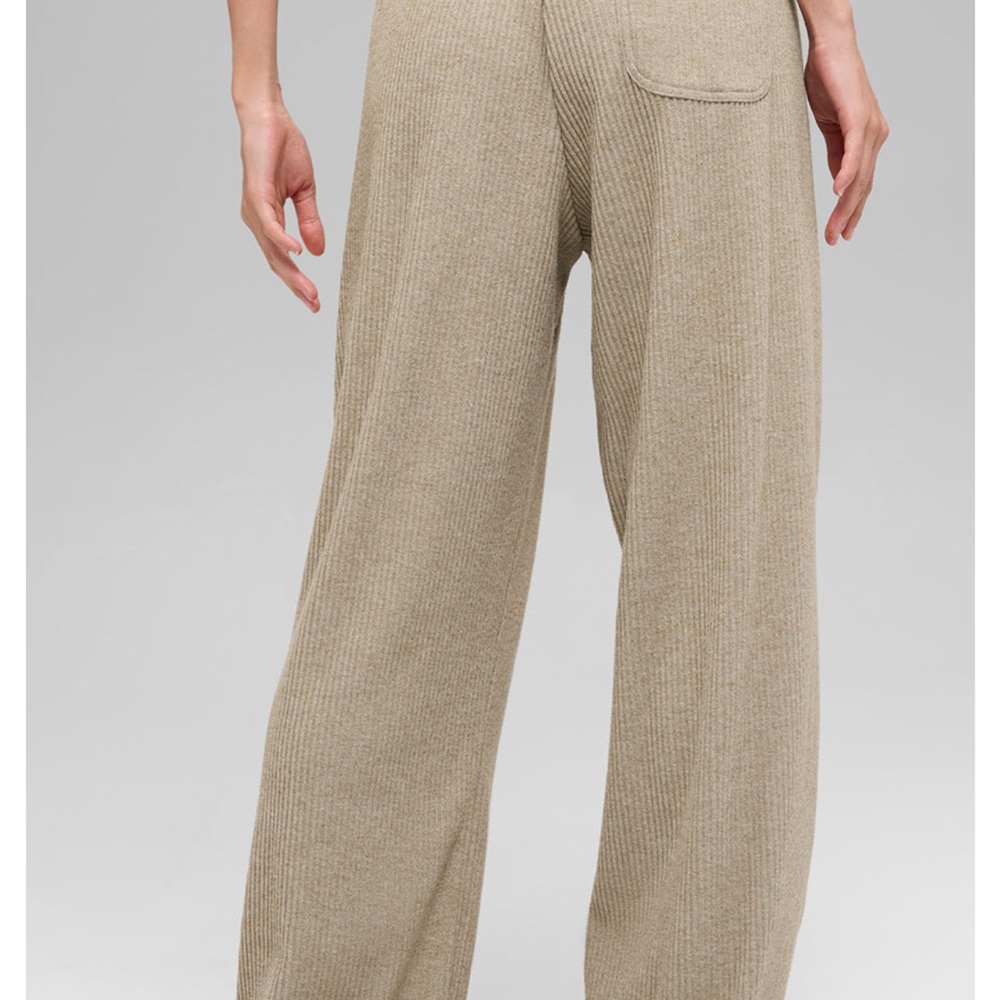 NWOT Alo Muse ribbed Tan Ribbed Set xs - Picture 6 of 7